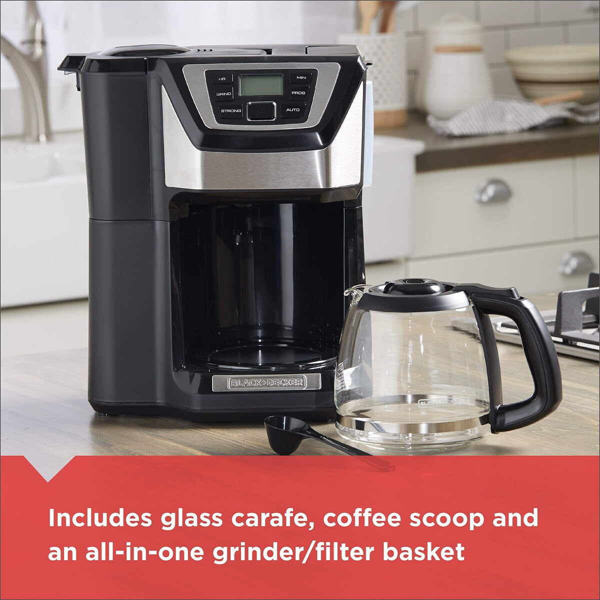 Cafetière 12 tasses CM5000B, programmable 24 heures, broyeur intégré, Sneak-A-Cup, filtre lavable permanent