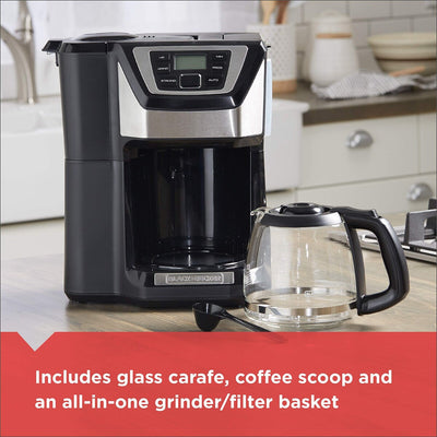 Cafetière 12 tasses CM5000B, programmable 24 heures, broyeur intégré, Sneak-A-Cup, filtre lavable permanent
