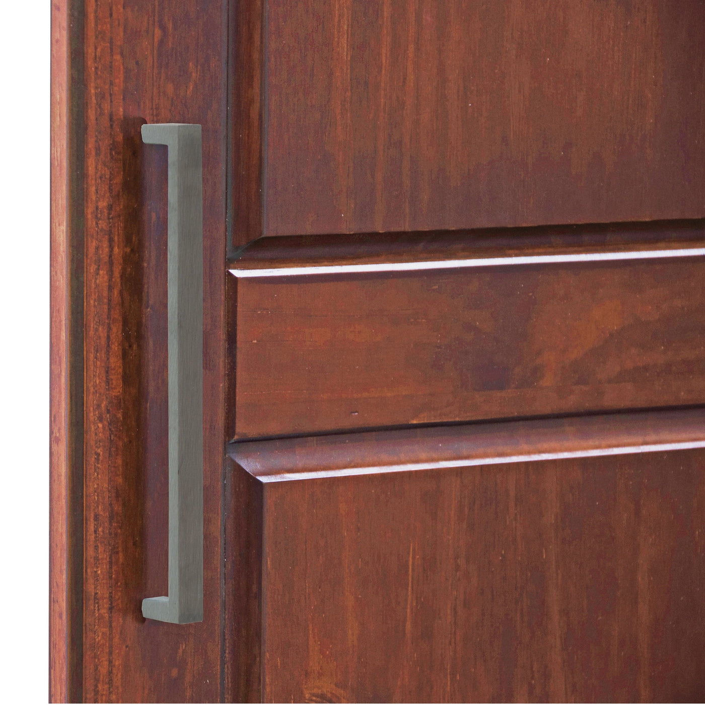 Armoire penderie 3 portes Cosmo 100 % bois massif de Palace Imports avec portes en bois massif ou en miroir
