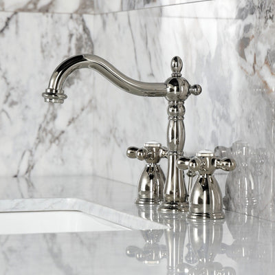 Robinet de salle de bain à large entraxe Heritage de 8 po
