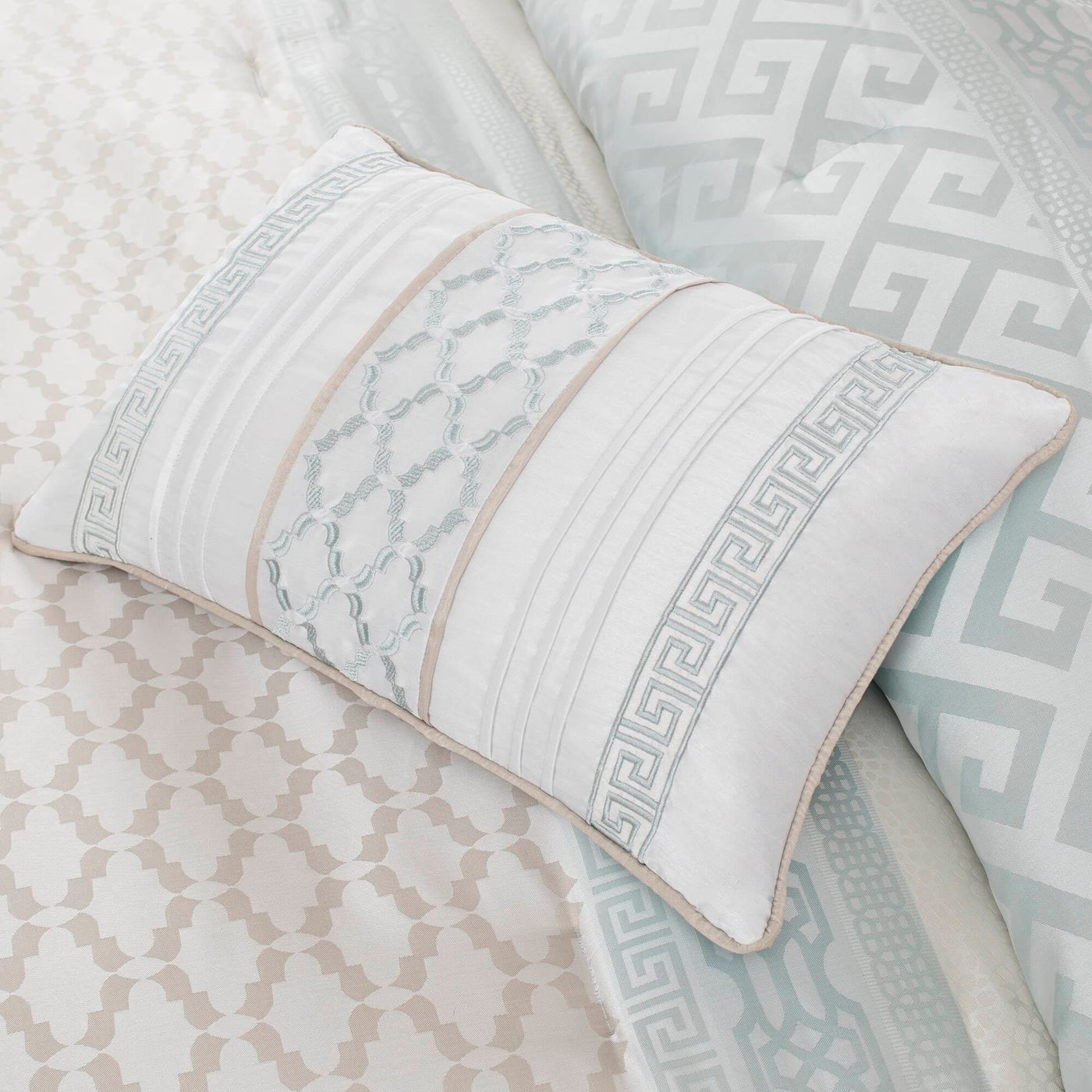 Ensemble de couette jacquard géométrique Madison Park Christian 7 pièces