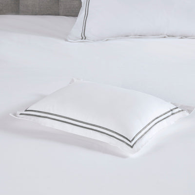 Parure de lit Madison Park Signature 500 fils au pouce carré, 100 % satin de coton brodé, collection de luxe