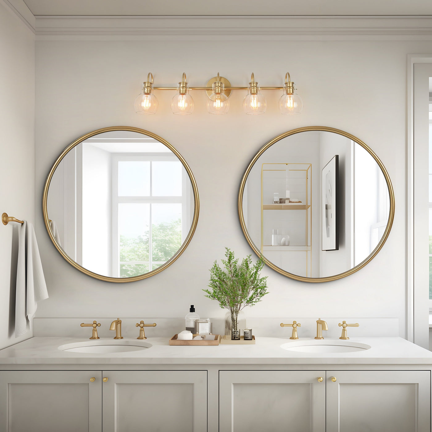 Applique murale moderne en verre à 3 lumières pour salle de bain