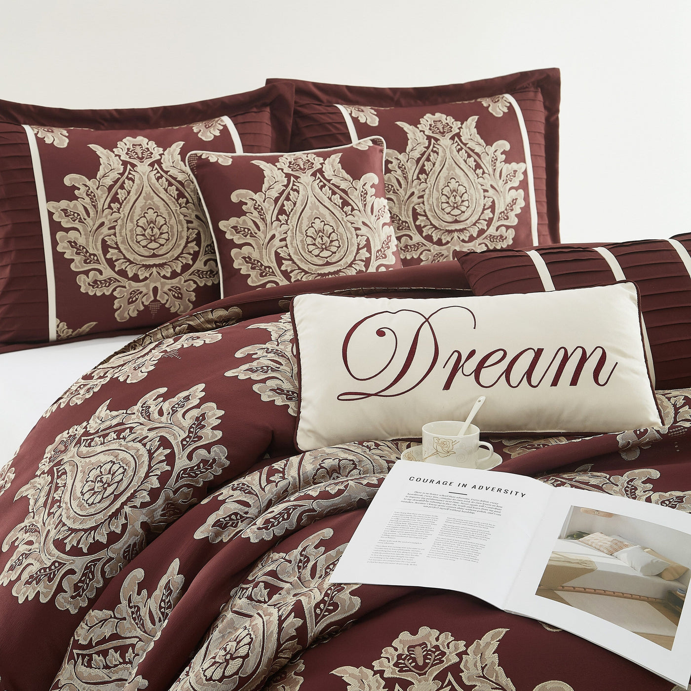 Ensemble de couette traditionnelle damassée Nanshing Tiana 7 pièces