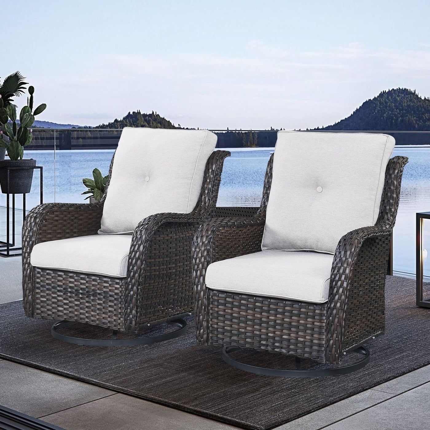 Chaises à bascule d'extérieur en osier Gymojoy avec base pivotante (lot de 2)