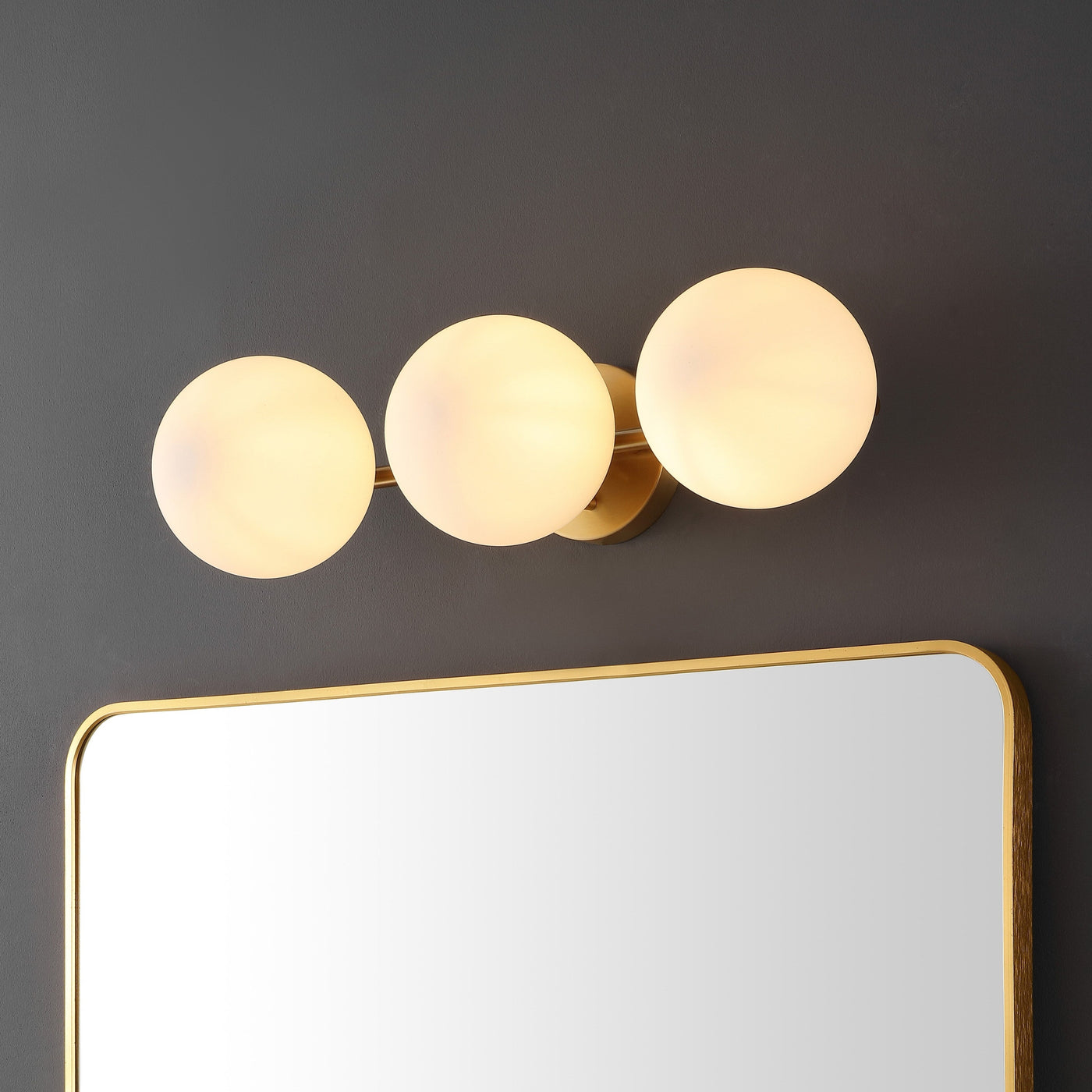 Applique murale traditionnelle SAFAVIEH Lighting Lambrini 21 (3 ampoules) - 6 L x 8 P x 21 H - 21 L x 8 P x 6 H
