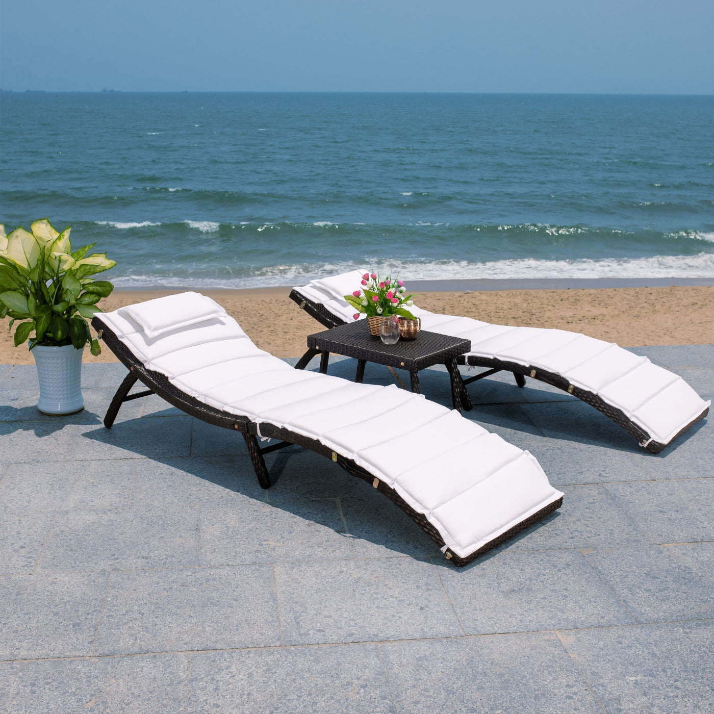 Ensemble de chaises longues d'extérieur Blaguna 3 pièces SAFAVIEH - 83 L x 20 P x 24 H