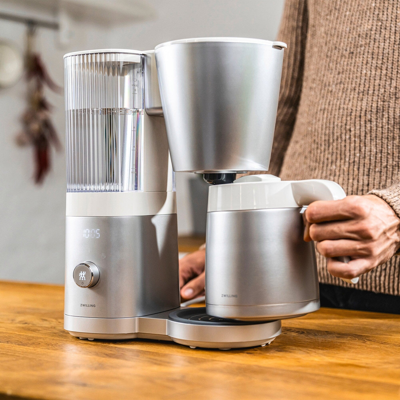 Cafetière filtre ZWILLING Enfinigy avec carafe isotherme 10 tasses, récompensée par le SCA Golden Cup Standard - 2,5 pintes